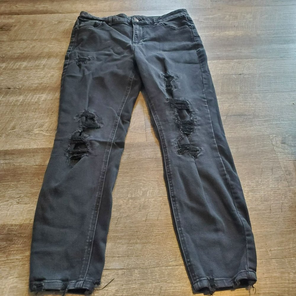 Vanilla Star Black Denim Jeans Juniors Size 11 Ankle distressed Straight/Skinny/
